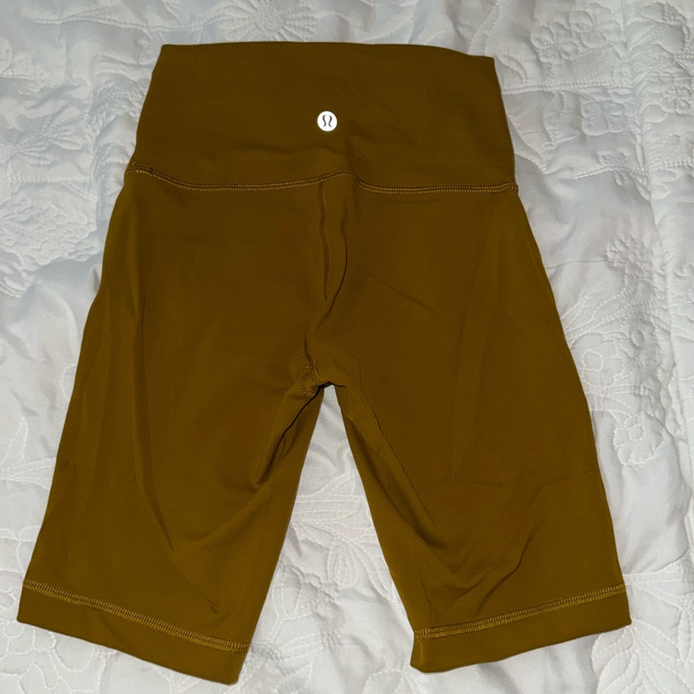 LULULEMON BIKER SHORT SIZE 2